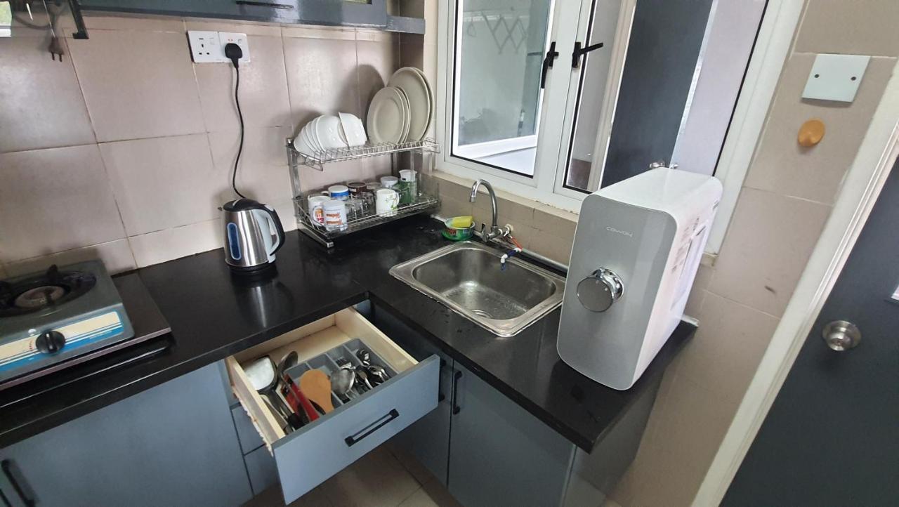 קואלה לומפור Homestay Jalan Tun Razak Walking Distance Ijn, Hkl, Mrt Station, Kpj, Perkeso, Bernama, Tabung Darah, Istana Budaya מראה חיצוני תמונה