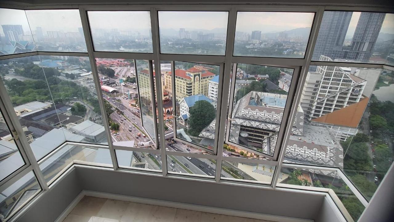 קואלה לומפור Homestay Jalan Tun Razak Walking Distance Ijn, Hkl, Mrt Station, Kpj, Perkeso, Bernama, Tabung Darah, Istana Budaya מראה חיצוני תמונה