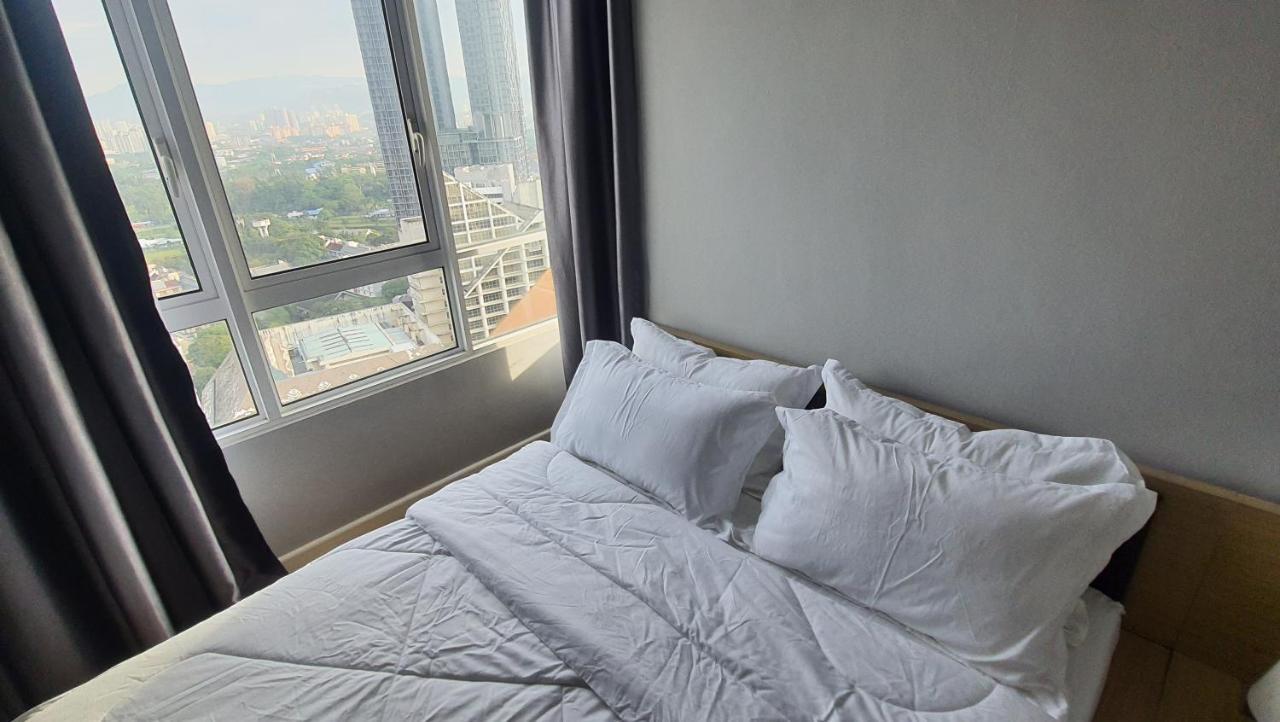 קואלה לומפור Homestay Jalan Tun Razak Walking Distance Ijn, Hkl, Mrt Station, Kpj, Perkeso, Bernama, Tabung Darah, Istana Budaya מראה חיצוני תמונה