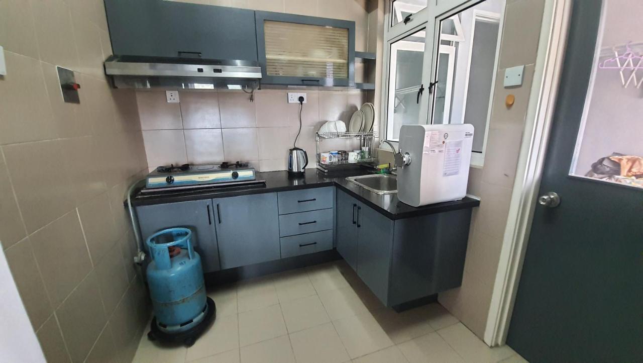 קואלה לומפור Homestay Jalan Tun Razak Walking Distance Ijn, Hkl, Mrt Station, Kpj, Perkeso, Bernama, Tabung Darah, Istana Budaya מראה חיצוני תמונה