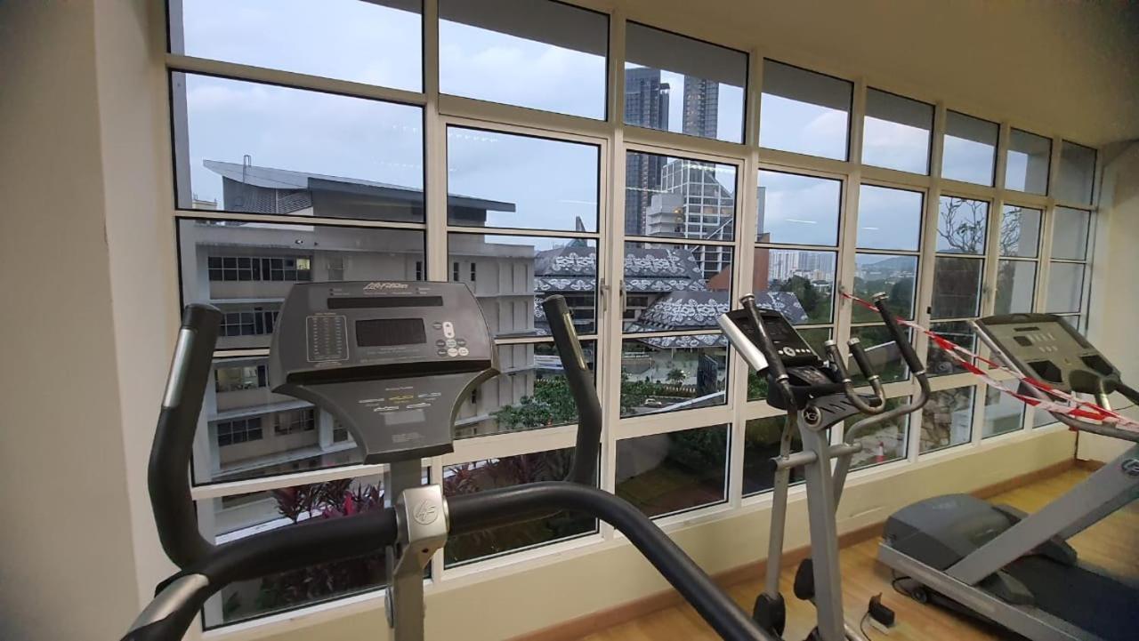 קואלה לומפור Homestay Jalan Tun Razak Walking Distance Ijn, Hkl, Mrt Station, Kpj, Perkeso, Bernama, Tabung Darah, Istana Budaya מראה חיצוני תמונה